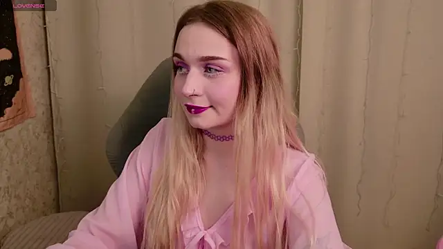 lucysussy online show from 12, 7, 2026