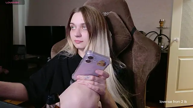 lucysussy online show from 3, 8, 2026