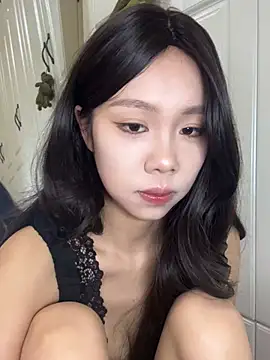 jolie 33 online show from 2, 5, 2026
