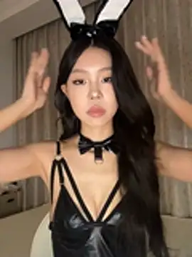 jolie 33 online show from 16, 6, 2026