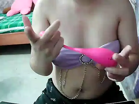 Snapshot of lusa_baby chatting on 5, 8, 2026 lusa baby online show from 5, 8, 2026