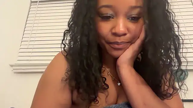 Yourmommysilk online show from 28, 5, 2026
