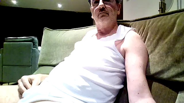 HotLucas66 online show from 26, 4, 2026