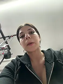 Snapshot of christahot chatting on 28, 4, 2026 christahot online show from 28, 4, 2026