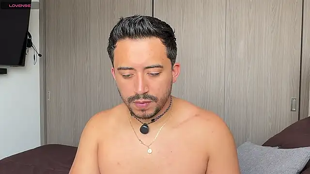 Diego Latinguy online show from 31, 3, 2026