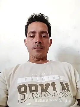Gabriel leon33 online show from 4, 5, 2026