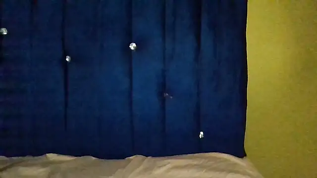 Busty Princess online show from 27, 7, 2026