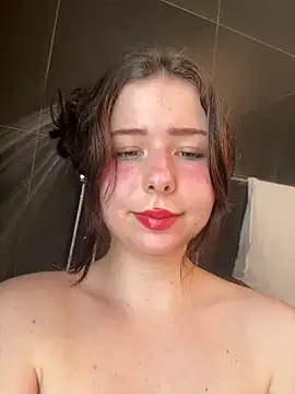 leiawifey online show from 7, 4, 2026