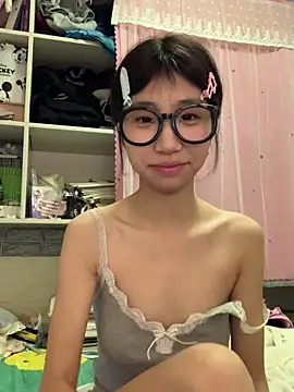 Snapshot of nina5201 chatting on 7, 4, 2026 nina5201 online show from 7, 4, 2026