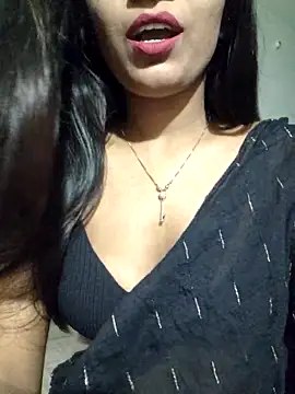 Snapshot of khushi_ji00 chatting on 30, 5, 2026 khushi ji00 online show from 30, 5, 2026
