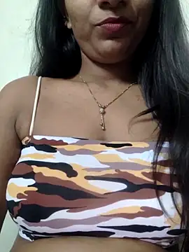 Snapshot of khushi_ji00 chatting on 2, 6, 2026 khushi ji00 online show from 2, 6, 2026