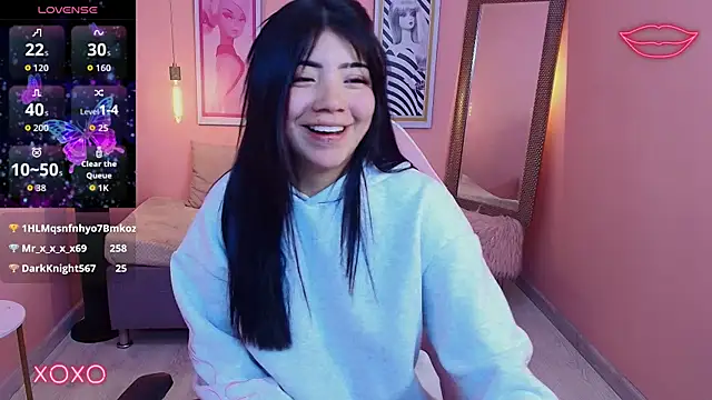 Soffi x x  online show from 7, 7, 2026