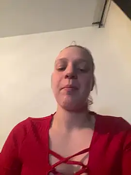 toxicgirl00 online show from 25, 3, 2026