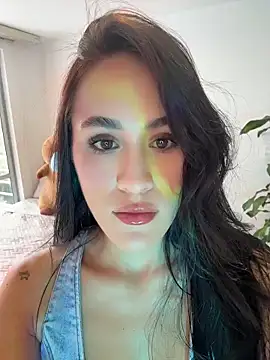 SerenaFox  online show from 10, 5, 2026