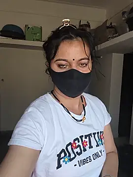 HeartlessGirl online show from 20, 5, 2026