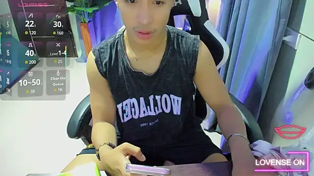 Snapshot of Molly_McQueen chatting on 27, 3, 2026 Molly McQueen online show from 27, 3, 2026