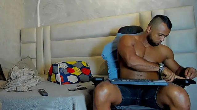 Snapshot of Dark_lennox chatting on 25, 5, 2026 Dark lennox online show from 25, 5, 2026