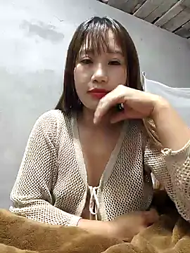 Snapshot of xinhxinh-cute chatting on 6, 5, 2026 xinhxinh-cute online show from 6, 5, 2026