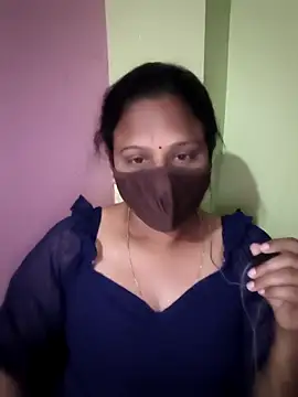 Snapshot of Latha_lovely chatting on 2, 4, 2026 Latha lovely online show from 2, 4, 2026