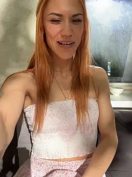 SlimBellaOfficial online show from 2, 5, 2026