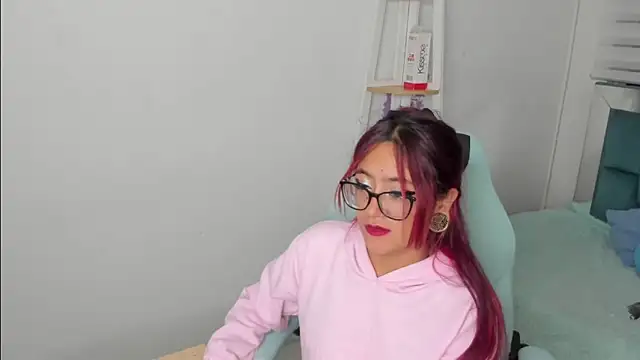 Sara Red X online show from 31, 5, 2026