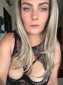 Blonde Cougar online show from 30, 6, 2026
