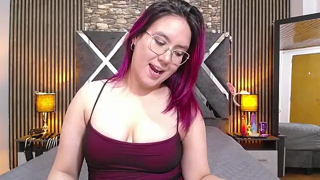 Lana sweett2 online show from 15, 4, 2026