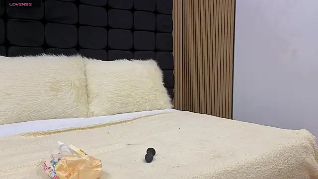 messy-saray online show from 27, 3, 2026