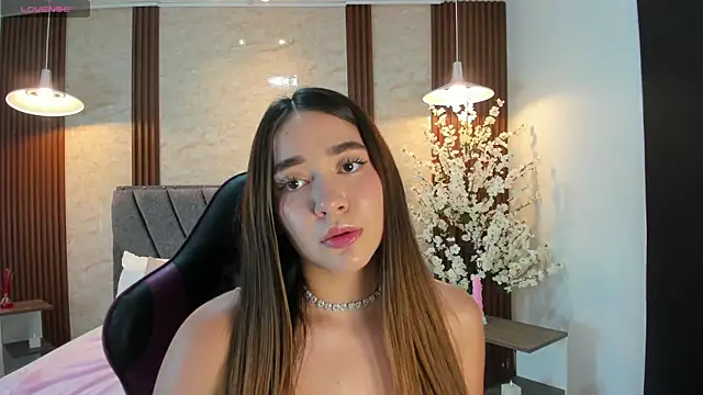 Anissa m  online show from 9, 4, 2026