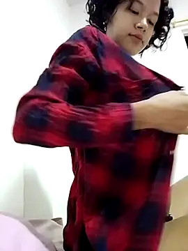 Snapshot of Yi_Uzi chatting on 27, 6, 2026 Yi Uzi online show from 27, 6, 2026
