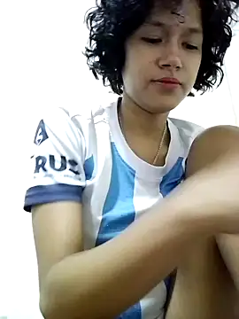 Snapshot of Yi_Uzi chatting on 28, 6, 2026 Yi Uzi online show from 28, 6, 2026