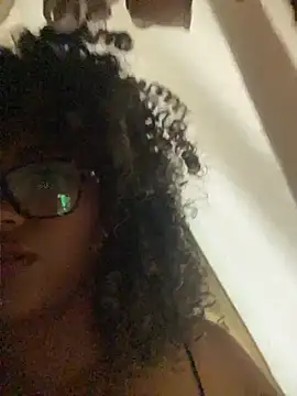 Kendra curly online show from 25, 6, 2026