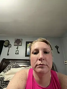 Snapshot of sweetkacibaby chatting on 9, 4, 2026 sweetkacibaby online show from 9, 4, 2026