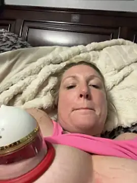 Snapshot of sweetkacibaby chatting on 11, 4, 2026 sweetkacibaby online show from 11, 4, 2026