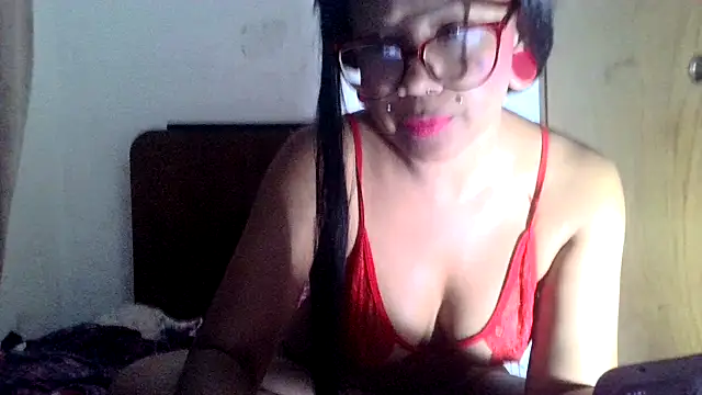 Snapshot of xblackstarX1 chatting on 7, 7, 2026 xblackstarX1 online show from 7, 7, 2026