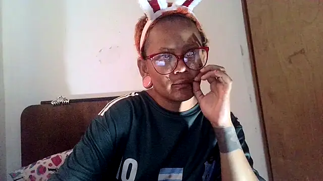 Snapshot of xblackstarX1 chatting on 24, 7, 2026 xblackstarX1 online show from 24, 7, 2026