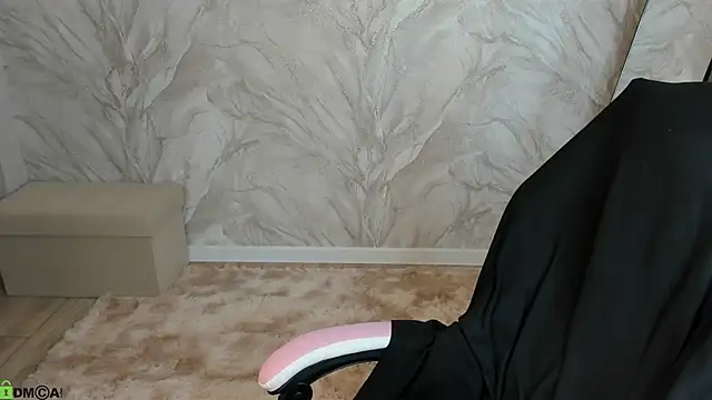 honey cherrry online show from 26, 4, 2026