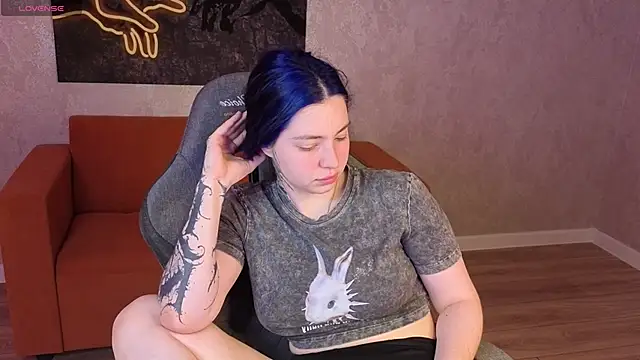 honey cherrry online show from 14, 6, 2026