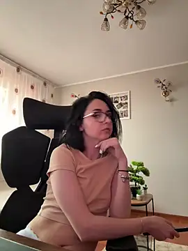 TheaMerve online show from 12, 6, 2026