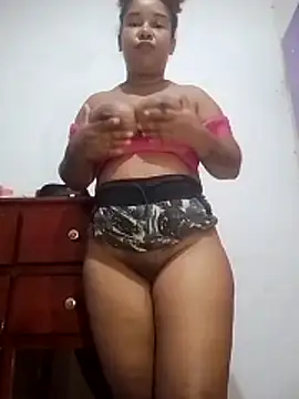 Snapshot of kimberlly25 chatting on 10, 4, 2026 kimberlly25 online show from 10, 4, 2026