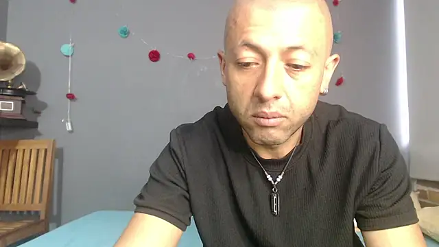 Snapshot of _bonnie_and_clyde chatting on 29, 5, 2026 bonnie and clyde online show from 29, 5, 2026