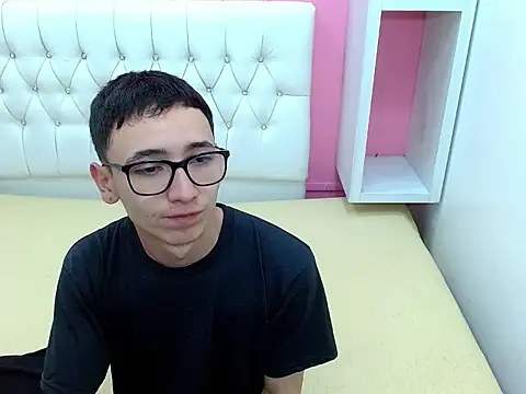 Snapshot of 23alana chatting on 14, 4, 2026 23alana online show from 14, 4, 2026