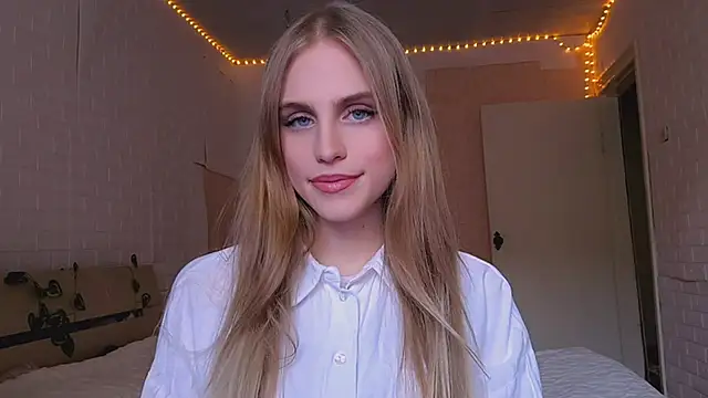 Snapshot of EveCoutch chatting on 31, 3, 2026 EveCoutch online show from 31, 3, 2026