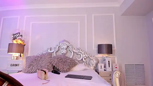 IrisJones  online show from 15, 4, 2026