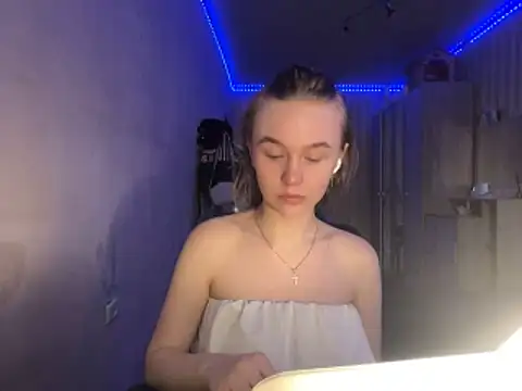 melissashineeee online show from 22, 4, 2026