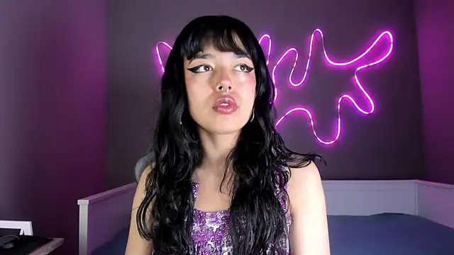 Saphyralux online show from 2, 5, 2026