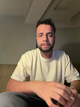 Arin21201 online show from 4, 4, 2026