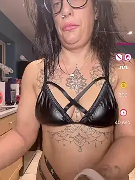IvyBelleMilf online show from 17, 6, 2026
