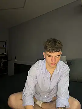 Snapshot of MaxWoolf chatting on 30, 4, 2026 MaxWoolf online show from 30, 4, 2026