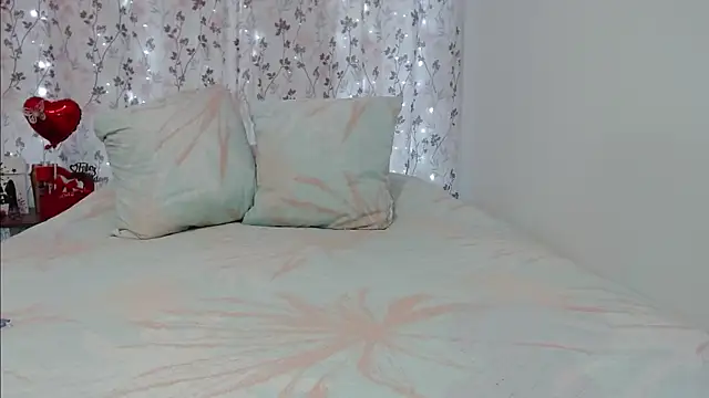 Snapshot of ThaliaGray_ chatting on 17, 5, 2026 ThaliaGray online show from 17, 5, 2026